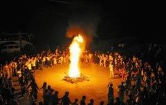 北戴河篝火晚会，南戴河篝火晚会